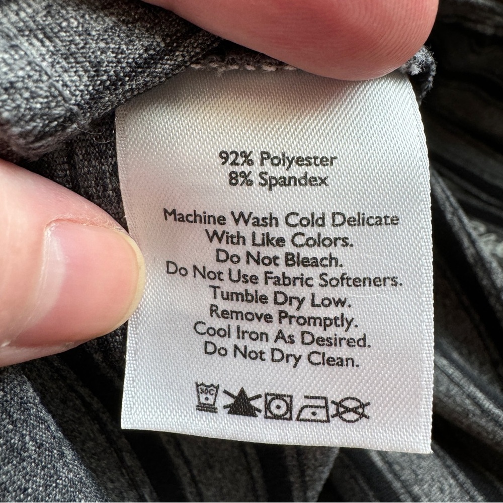 Eddie Bauer Womens Medium 1/4 Zip Top Lightweight Outdoor Camping Running Hiking - Picture 6 of 8